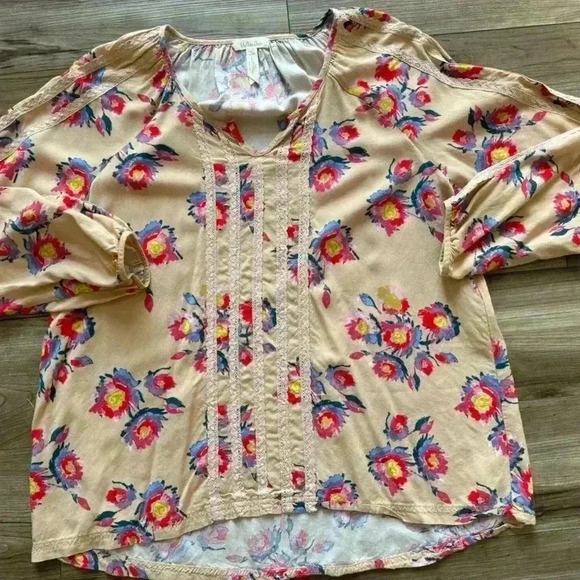 Matilda Jane Floral Kaia Peasant Top Size Medium Womens Boho Blouse Lace Detail - Picture 4 of 12